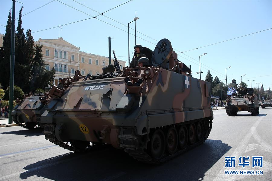 （国际）（10）希腊举行阅兵 庆祝独立日